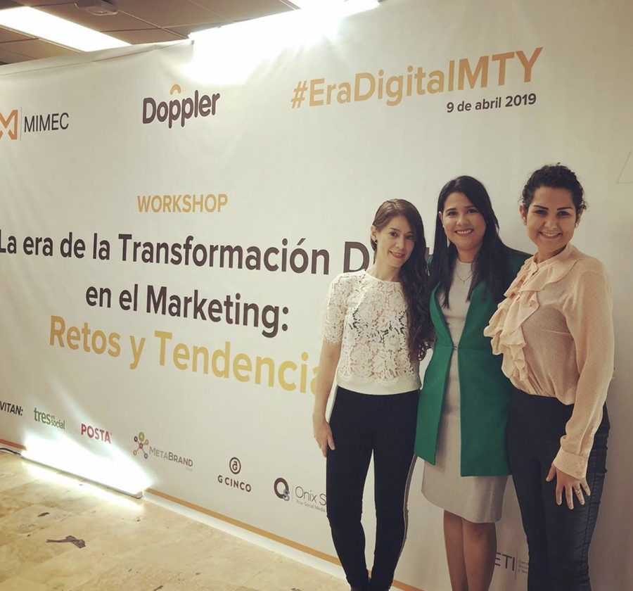 Delia Malta impartiendo el workshop «La era de la Transformación Digital en el Marketing» en Monterrey